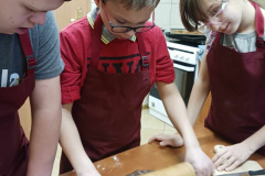 received_224119327385960_Easy-Resize.com_