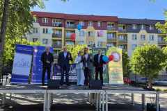 90cc35ef-4b94-4b65-9bc5-efc3e128864c