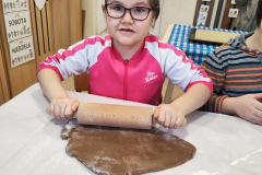 received_1785343361840807_Easy-Resize.com_