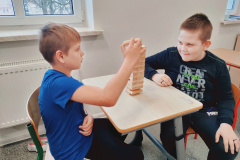 3-3_Easy-Resize.com_