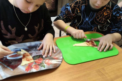 received_951732485999740_Easy-Resize.com_