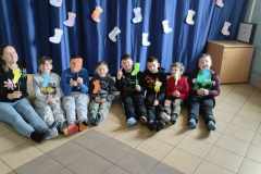 d9ee6cb1-5d3e-4945-98e1-9c9c8d963244