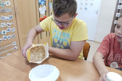 received_1649608778768802_Easy-Resize.com_