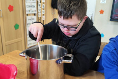 received_900369177682004_Easy-Resize.com_